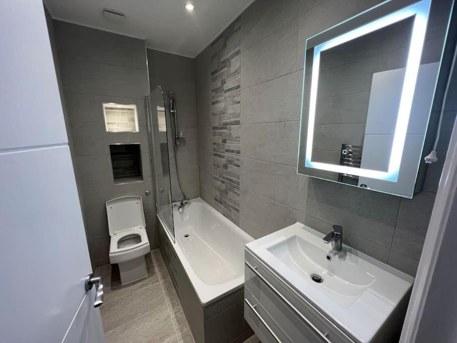 דירות לונדון Cosy Entire Flat In Kings Cross מראה חיצוני תמונה